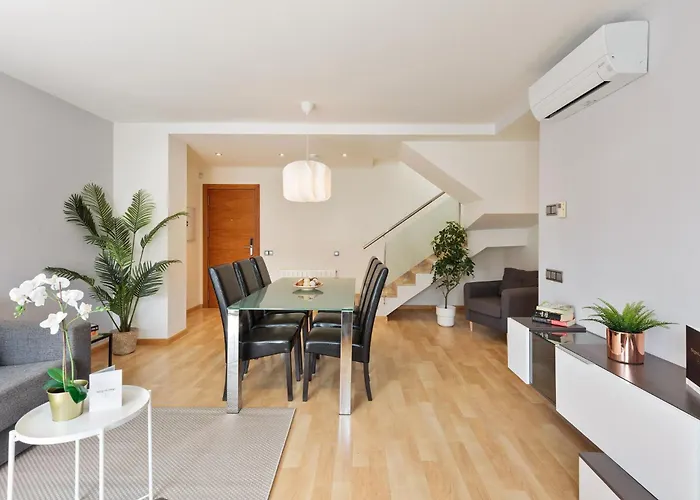 Lucas House Apartments By Sitges Group