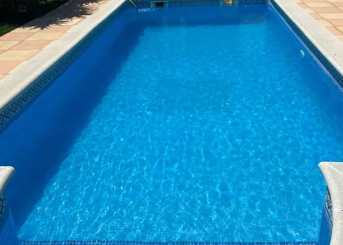 Villa con Piscina privada, BBQ y Jardín a 10' de la playa