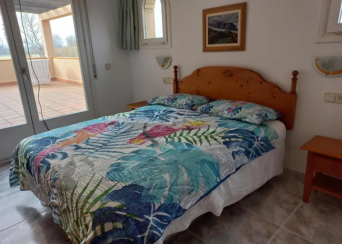 Maison Piscine Wifi Clim, 4 Chbres, 10 Pers, BBQ, Piano, Près Plage et Parc Naturel