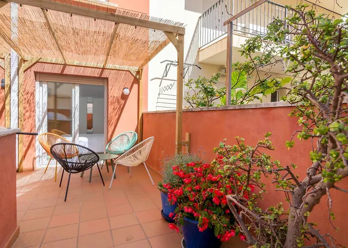 Citadel Oliva 4P Roses, Beach & Centre, Private Parking, Terrace