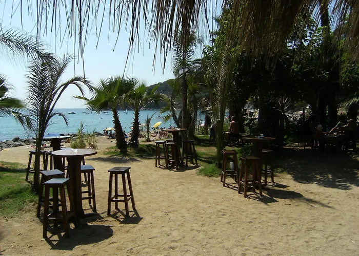 Apartamentos Cala Llevado