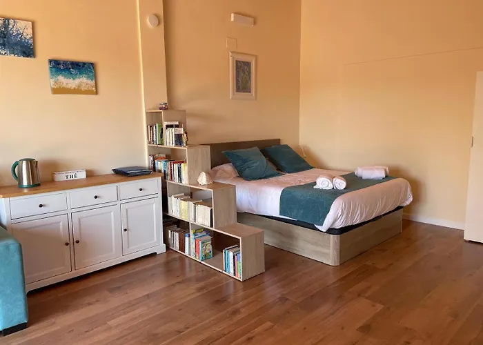 Apartamento con terraza Blanes playa, Costa Brava