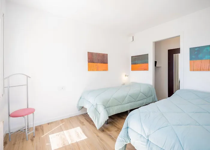 Casa Mediterrani&piscina comunitaria junto Barcelona