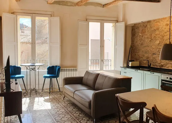 Casa Clotilde - Apartamento elegante y cómodo en Sant Joan de les Abadesses