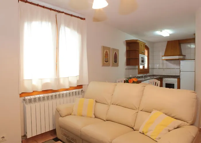 Apartamentos Albá Casa Alquesera