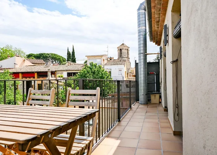 Ca l'Eudald 3, Apartamento en Besalú con terraza