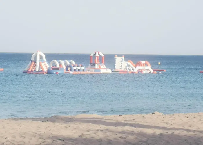 Centrico Piso A 5 Min De La Playa, Ac, Wifi Y Parking Incluido