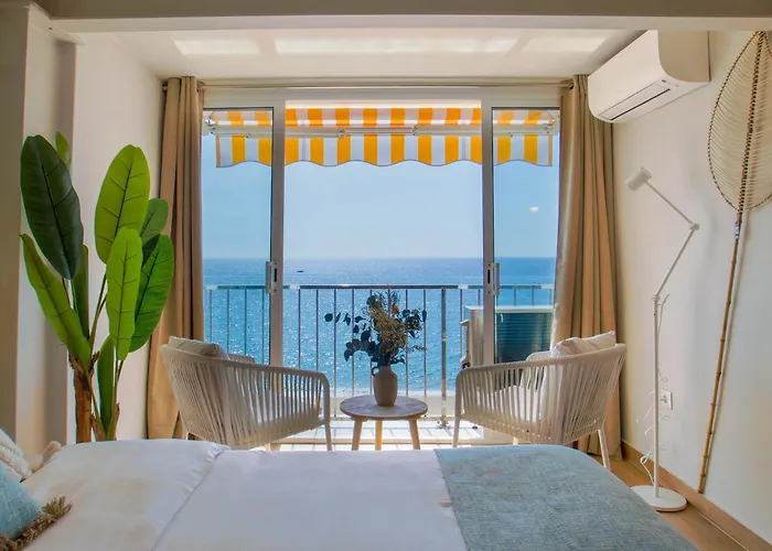 Apple Beach Studio By Bhomescostabrava