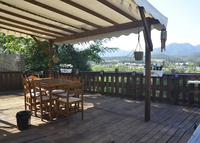 Camping De Besalu