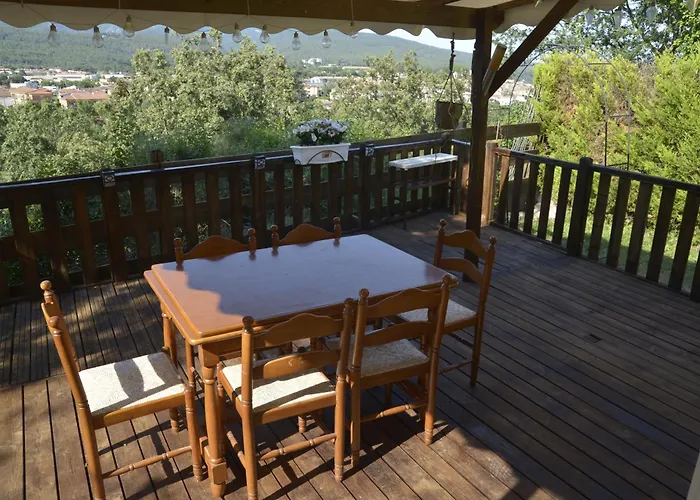 Camping De Besalu