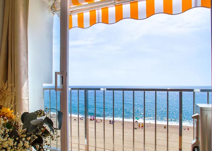 Lemon Beach Boutique Studio