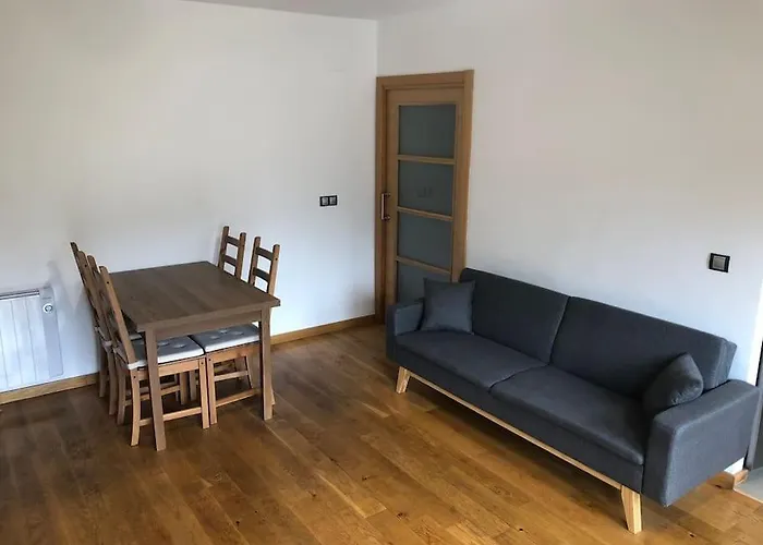 Apartamento dúplex en Sort con piscina