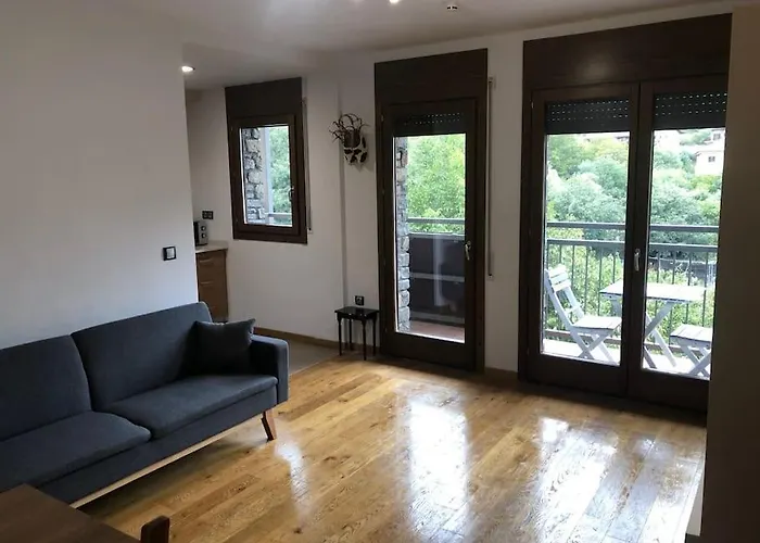 Apartamento dúplex en Sort con piscina