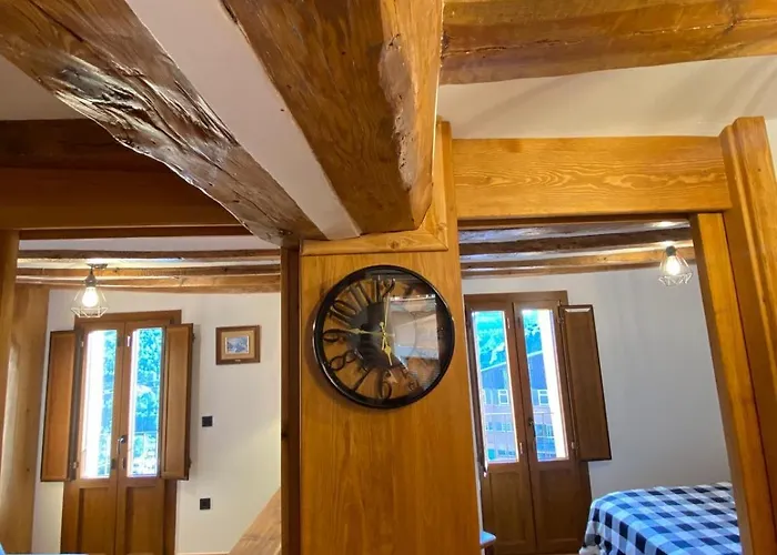 Apartaments Turístics LA FONTETA