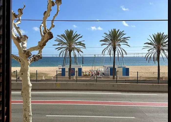 Vilador Barcelona Beach Hotel