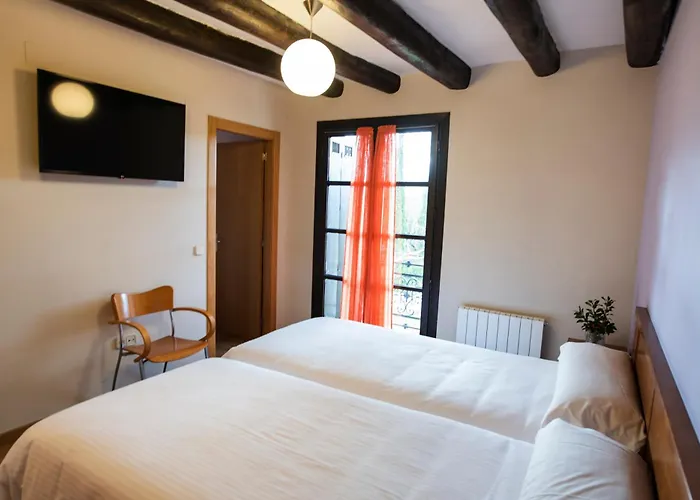 La Pedania - Hotel Panaderia Y Bungalows Ligueerre De Cinca,