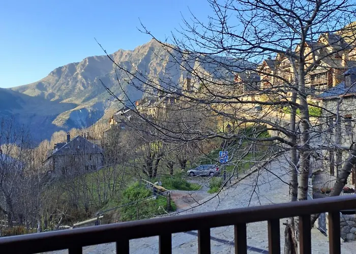 La Ginesta 3, Apartaments De Muntanya