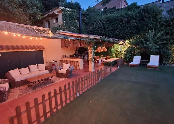 Beautiful House With Sea View Near Barcelona