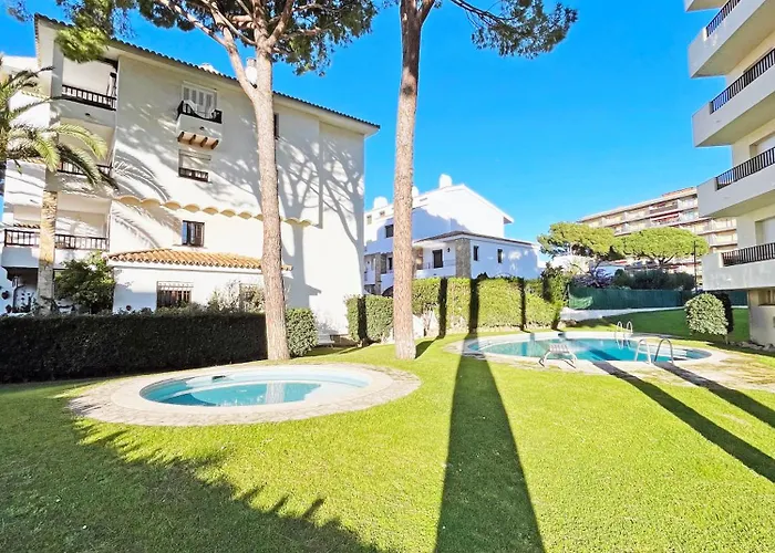 Apartamento en la Escala con piscina y parking