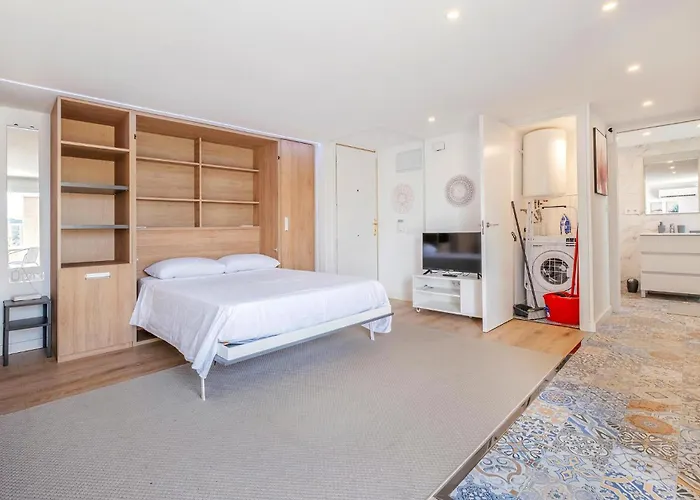 Gorgeous Apartment In Sant Pere De Ribes