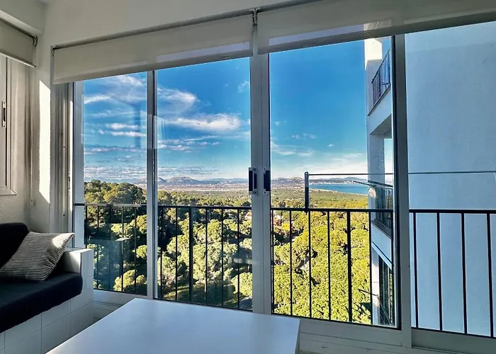 Apartamento Con Piscina Y Vistas Al Mar