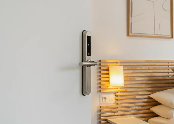 Livinn House - Self Check In