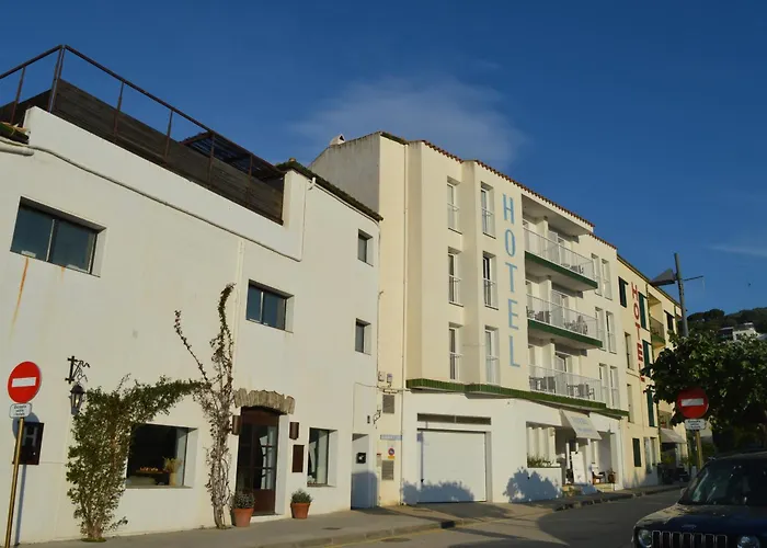 Hotel Nou Estrelles Cadaques