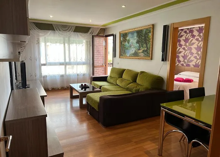 Bonito piso de 4 habitaciones- Port Aventura