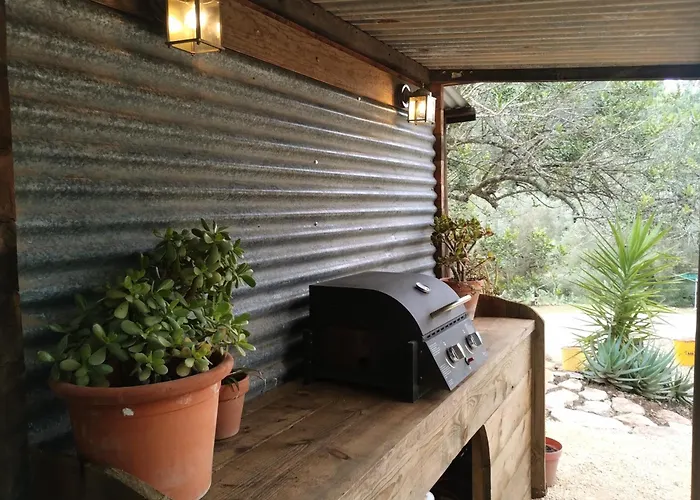 Hill Top Hide Away