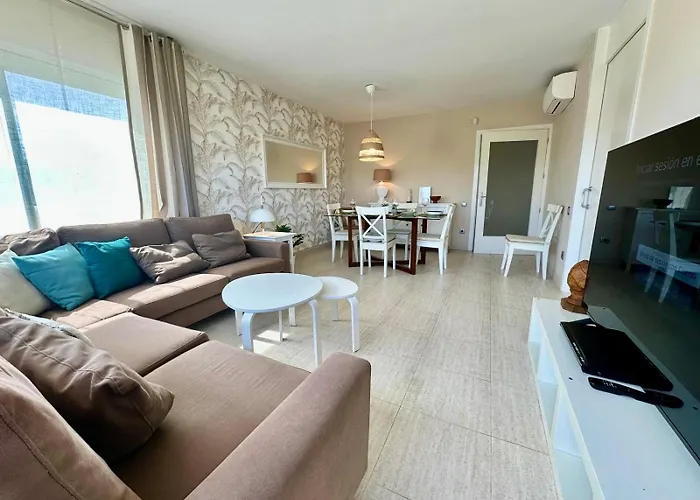 A 600 metros de la playa con piscina, ideal para familias