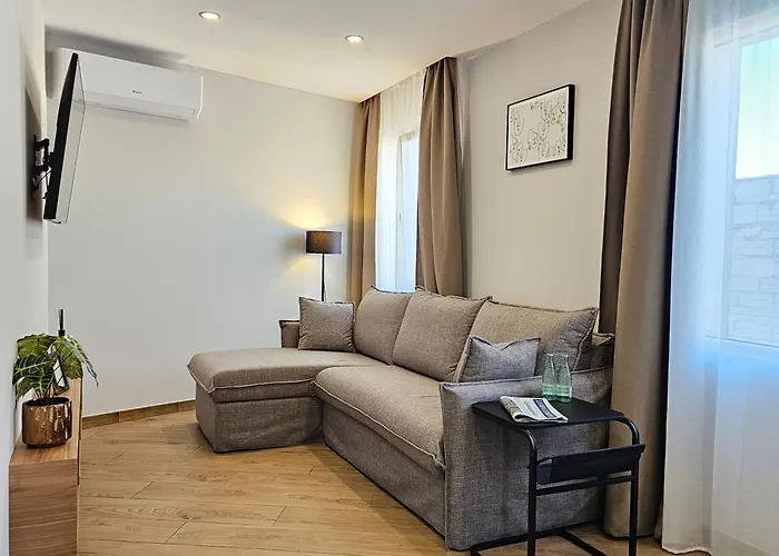 Lagom Apartments New, 5 Min Walk From The Sea