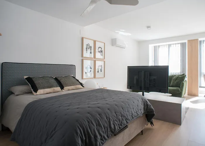 Apartaments Turístics Cardona IV