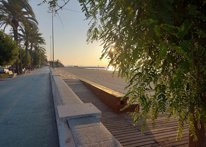 Vistas al mar y garaje cerca de BCN