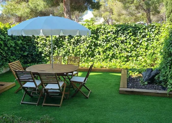 Apartamento en Calafat con Jardin