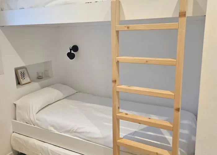 Acogedora casa en primera línea de mar Cadaqués