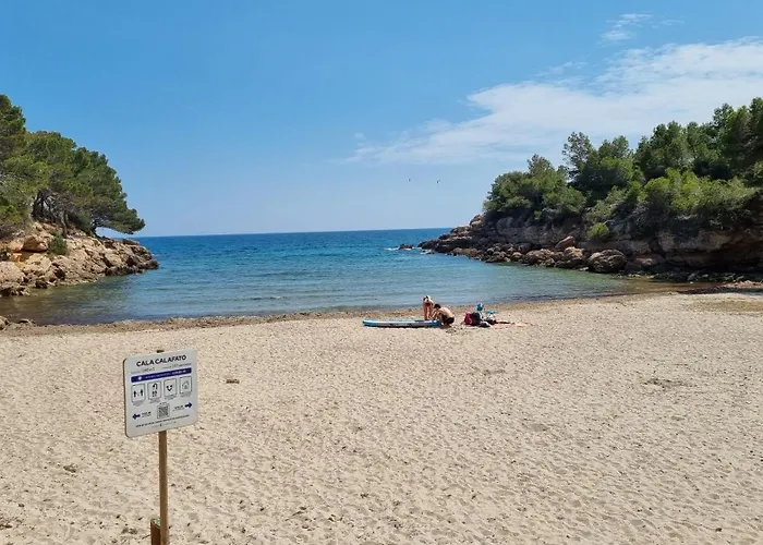 Apartamento En Calafat Con Jardin