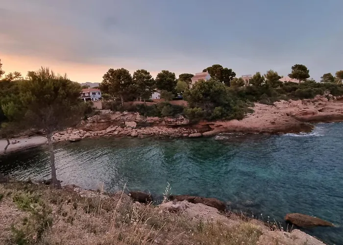 Apartamento en Calafat con Jardin