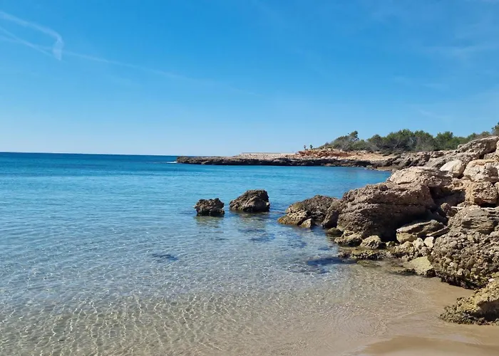 Apartamento En Calafat Con Jardin