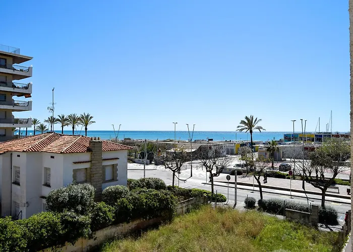 Apartamentos Primera Linea Segur 3000