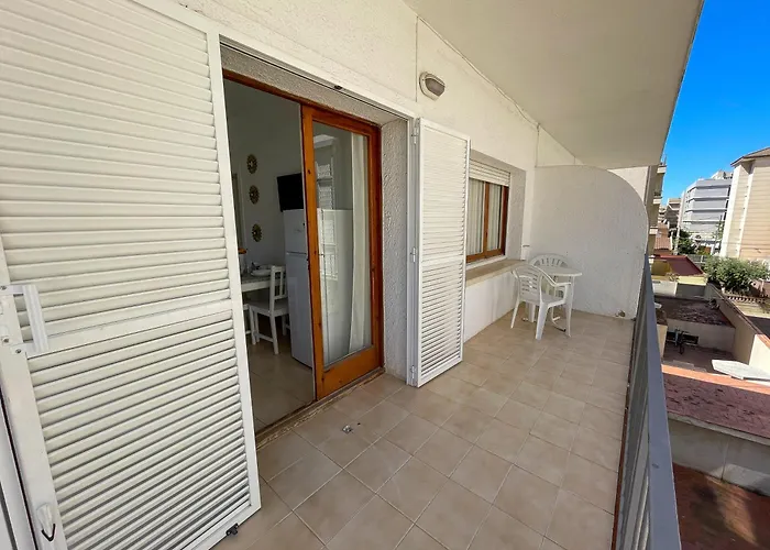 Apartamentos Primera Linea Segur 3000