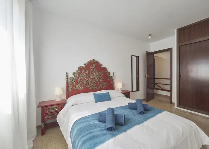 Villa Julia | 14Pax. 5' Sea & Train