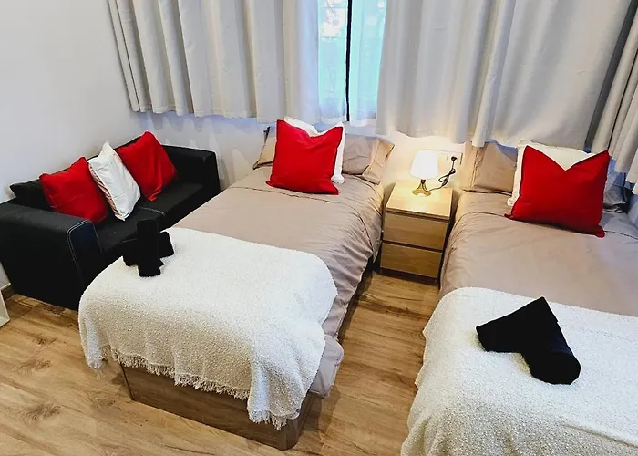 Gran apartamento ideal grupos muy cerca Barcelona