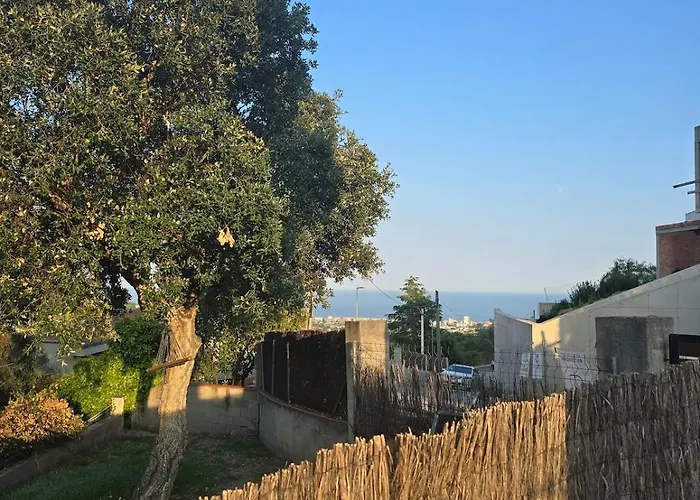 Can Marisu, Casita privada