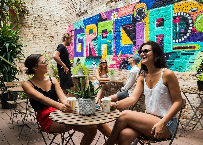 Sant Jordi Hostels Gracia