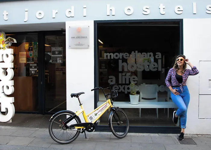 Sant Jordi Hostels Gracia
