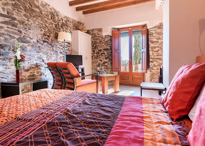 Hotel Cal Llop