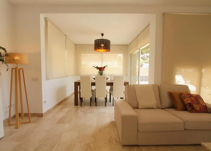 Beach House Castelldefels