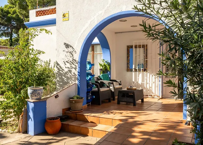 Atenea Room By The Beach - Claire Homes