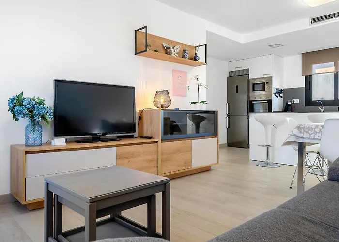 Hauzify I Apartaments Coral