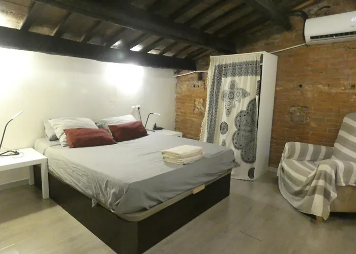 Charming House Next To The Sea And Barcelona For 6